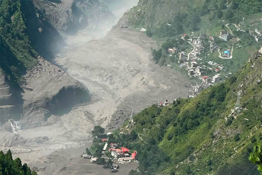 रसुवाको बाढीले विद्युत गृह र २२० केभी सबस्टेसनमा क्षति, विद्युत आपूर्ति बन्द