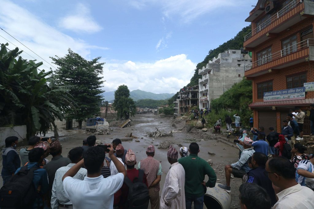 रसुवा बाढीले ९ बैंकका शाखामा पूर्ण क्षति, कर्मचारी सम्पर्कमा आउँदै